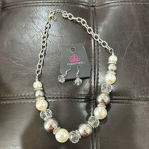 Paparazzi Silver and White Jewelry Set